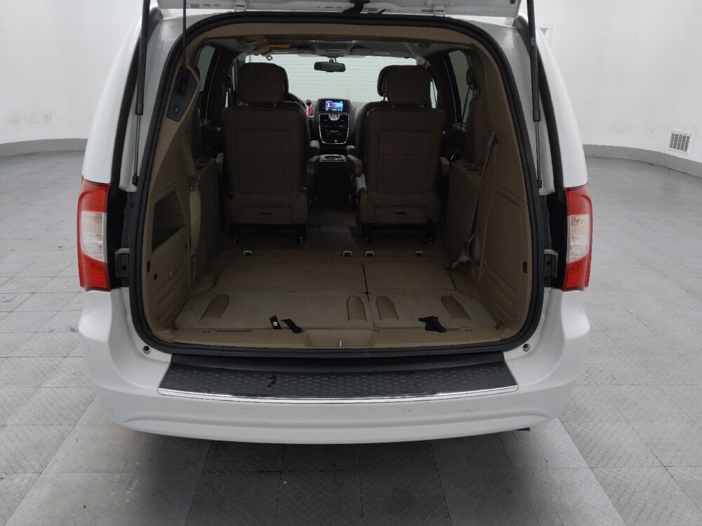 2016 Chrysler Town & Country in Stone Mountain, GA 30083 - 18079350 29