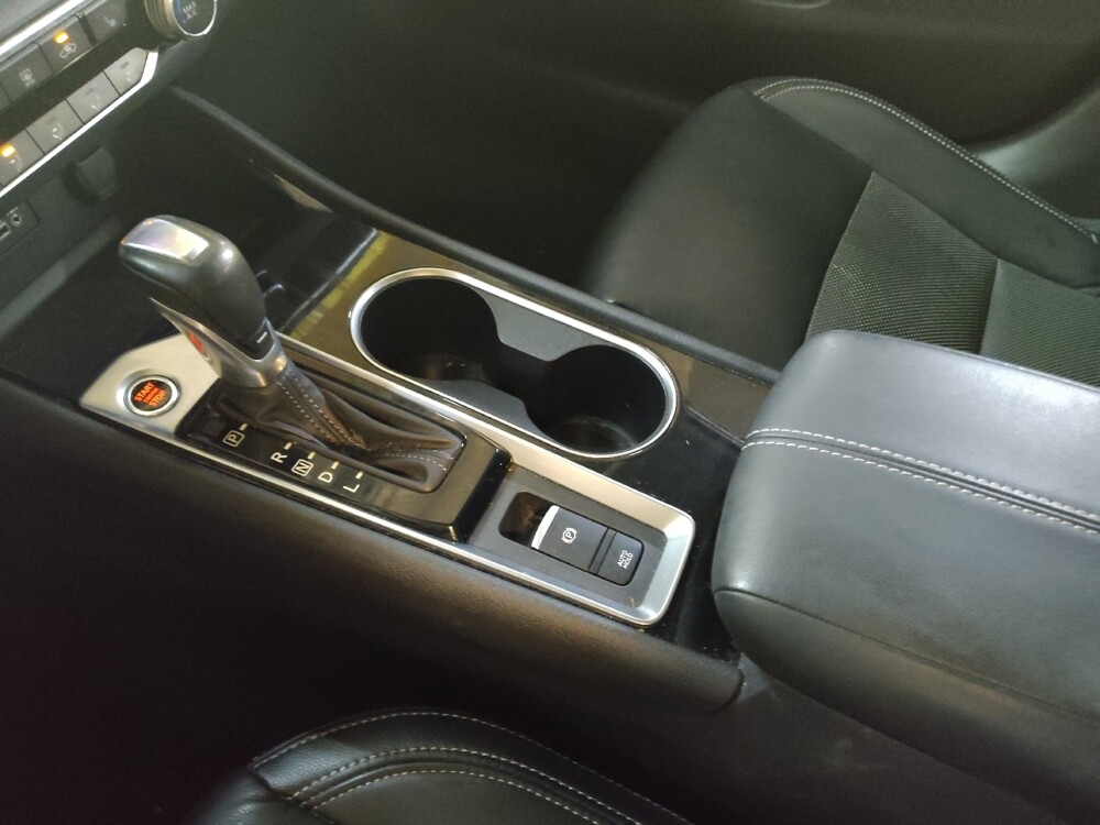 2021 Nissan Altima in Greenville, SC 29607 - 18079362 26