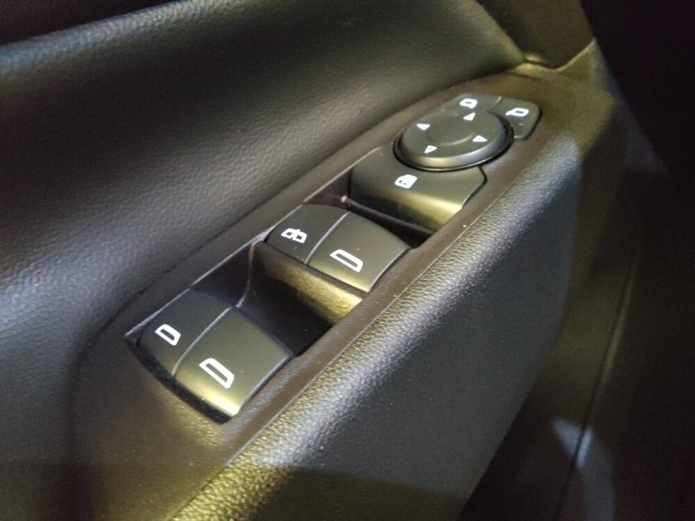 2021 Chevrolet Equinox in Phoenix, AZ 85015 - 18079382 27