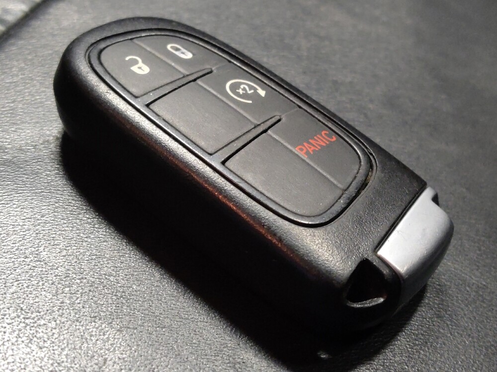 2017 Jeep Cherokee in Glendale, AZ 85301 - 18079384 32