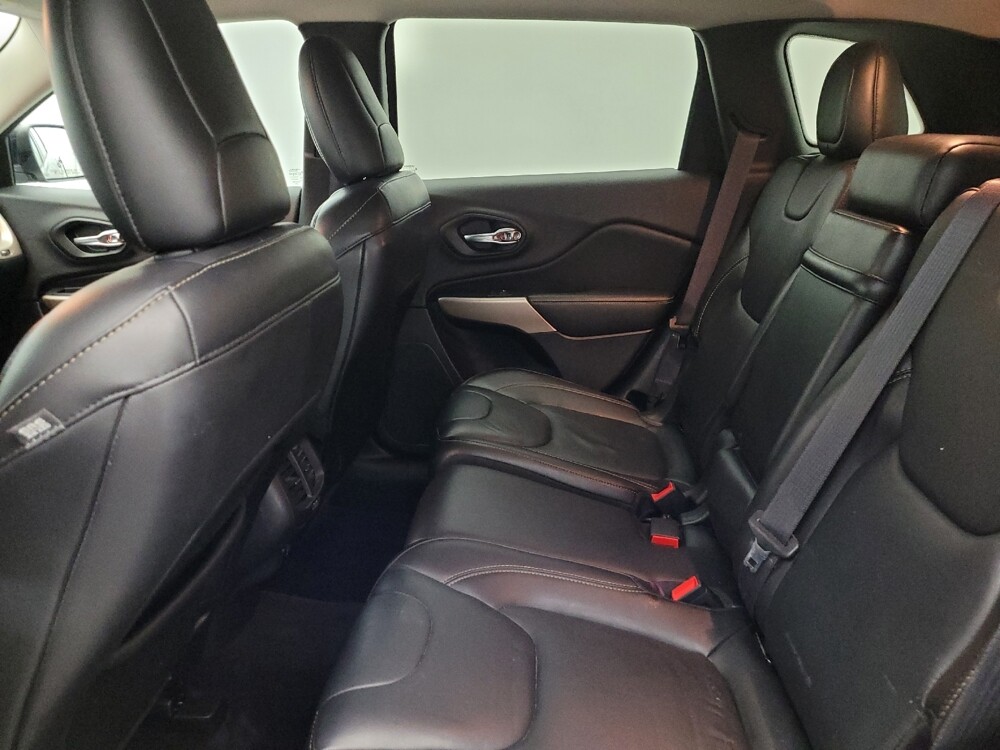 2017 Jeep Cherokee in Glendale, AZ 85301 - 18079384 18