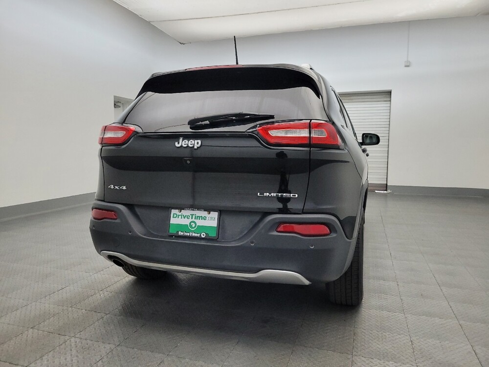 2017 Jeep Cherokee in Glendale, AZ 85301 - 18079384 7