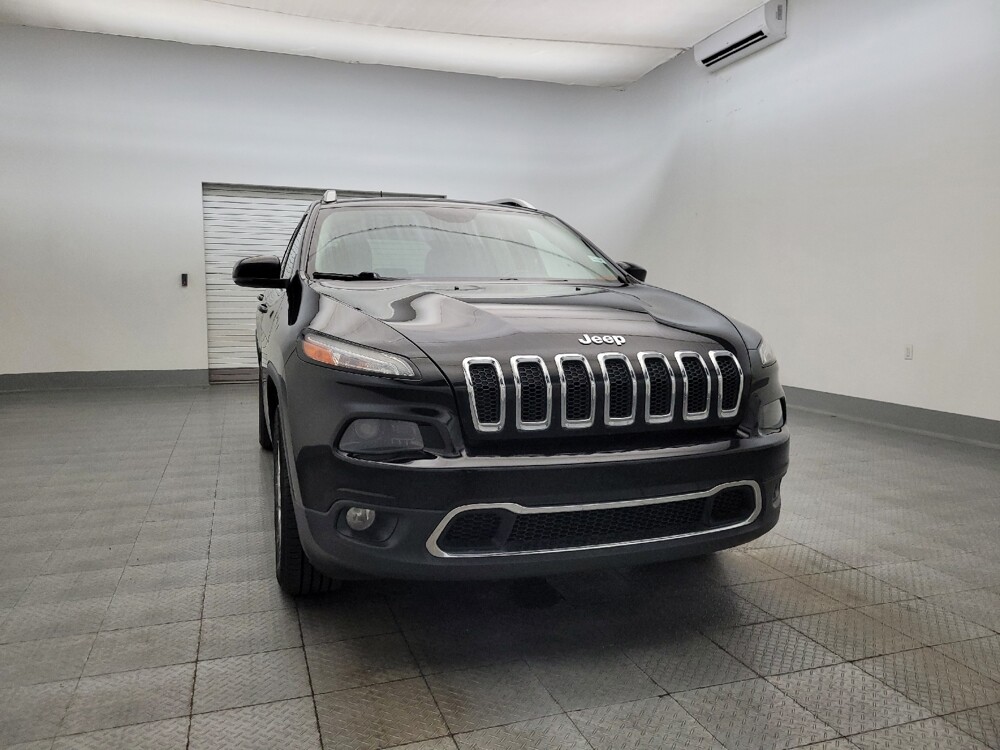 2017 Jeep Cherokee in Glendale, AZ 85301 - 18079384 14