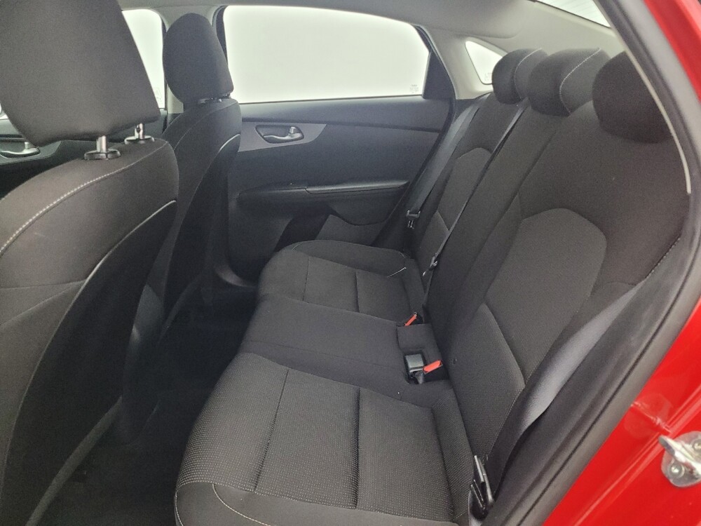 2021 Kia Forte in Clearwater, FL 33764 - 18079389 18