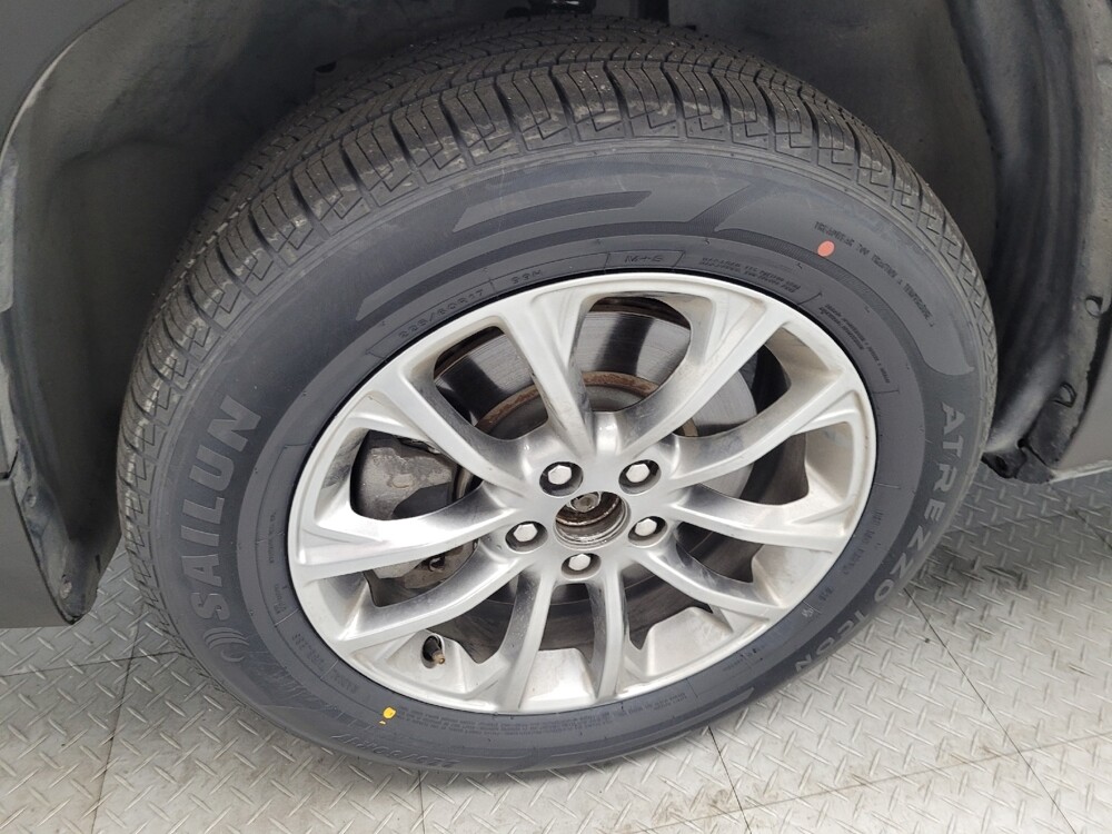 2019 Jeep Cherokee in Reno, NV 89502 - 18079393 31