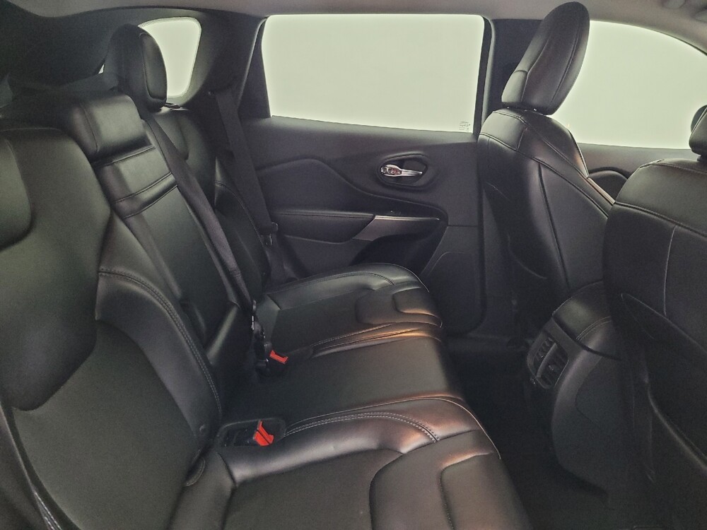 2019 Jeep Cherokee in Reno, NV 89502 - 18079393 19