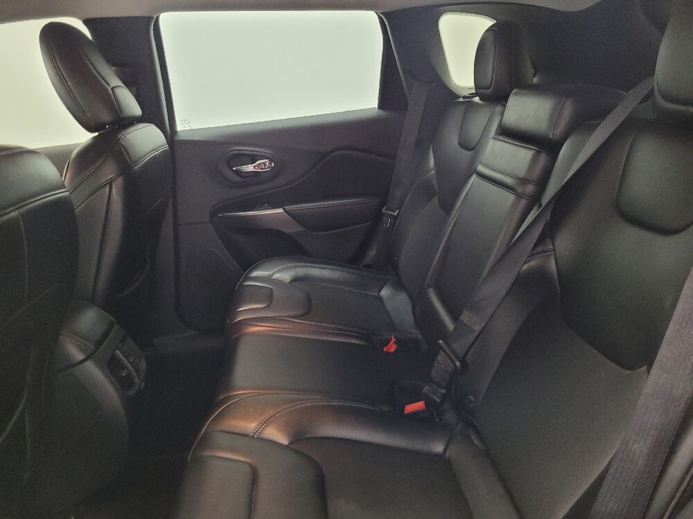 2019 Jeep Cherokee in Reno, NV 89502 - 18079393 18