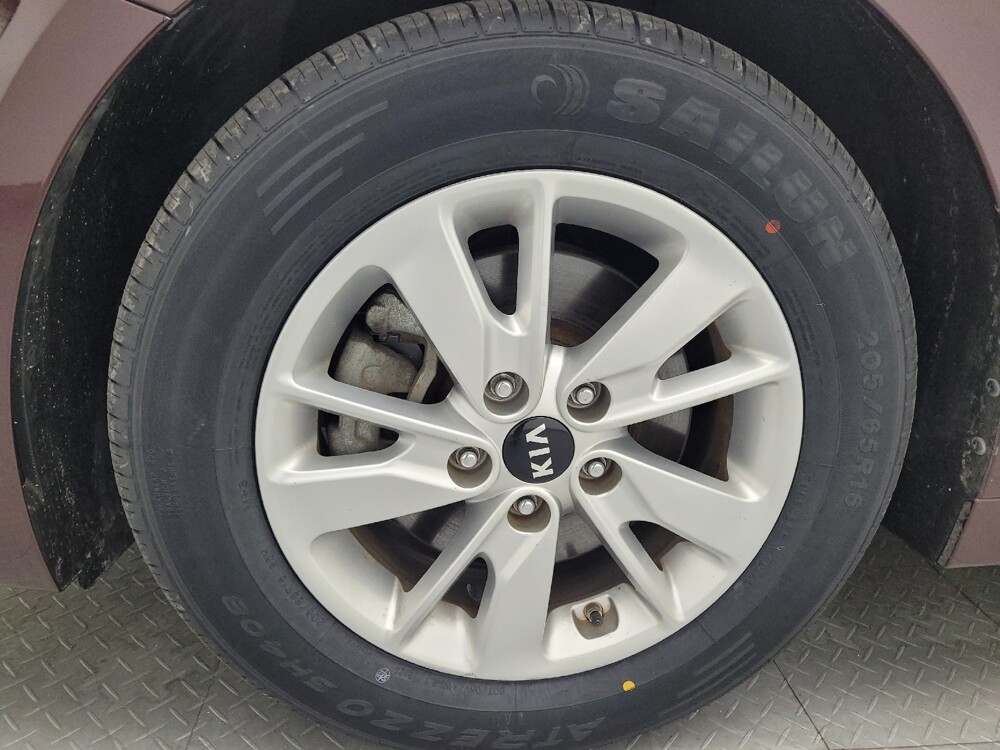 2018 Kia Optima in Greenville, SC 29607 - 18079411 31