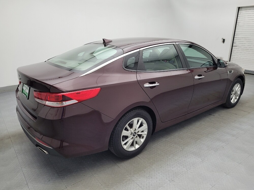 2018 Kia Optima in Greenville, SC 29607 - 18079411 10