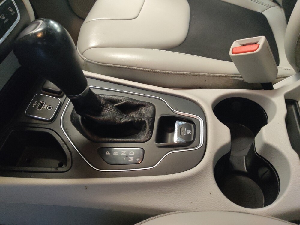 2020 Jeep Cherokee in Houston, TX 77074 - 18079432 26