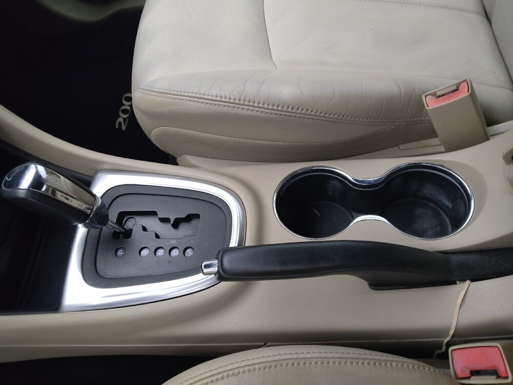 2013 Chrysler 200 in Gladstone, MO 64118 - 18079458 26