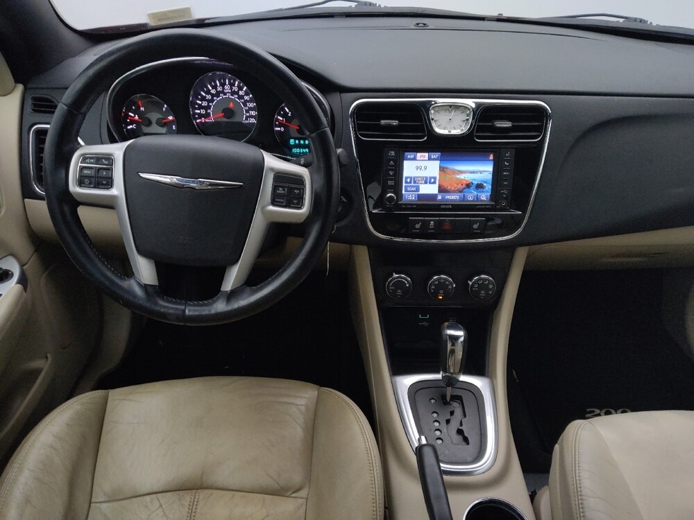 2013 Chrysler 200 in Gladstone, MO 64118 - 18079458 22