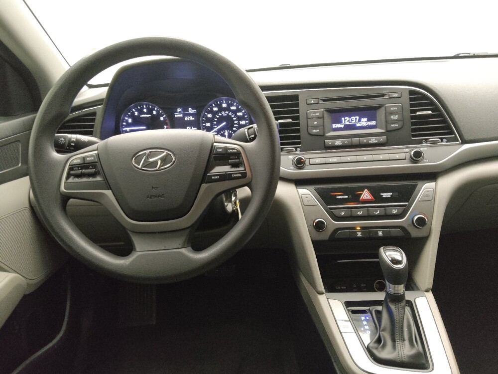 2017 Hyundai Elantra in Midlothian, IL 60445 - 18079467 22