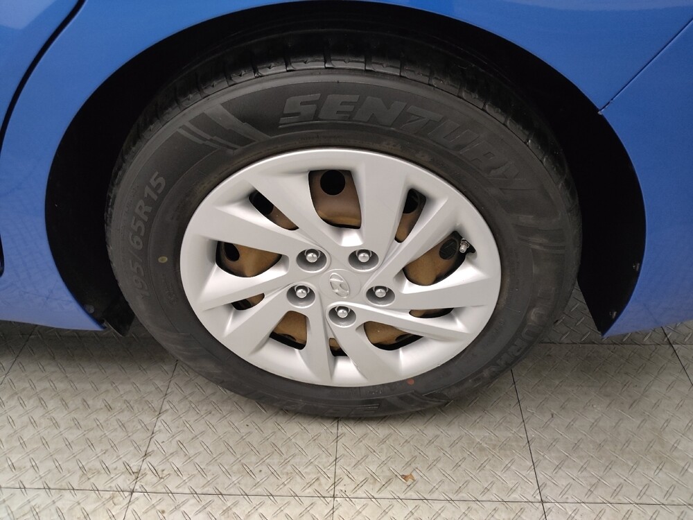 2017 Hyundai Elantra in Midlothian, IL 60445 - 18079467 31