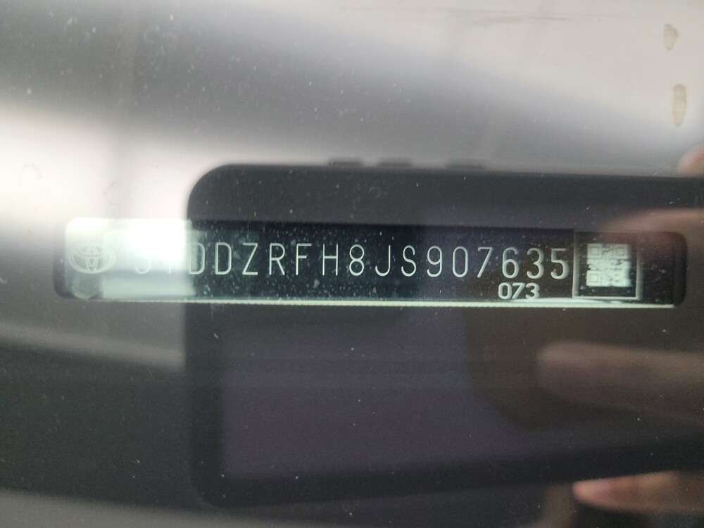 2018 Toyota Highlander in Ft Wayne, IN 46805 - 18079475 33