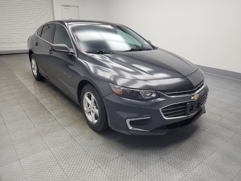 2018 Chevrolet Malibu in Highland, IN 46322 - 18079476 13