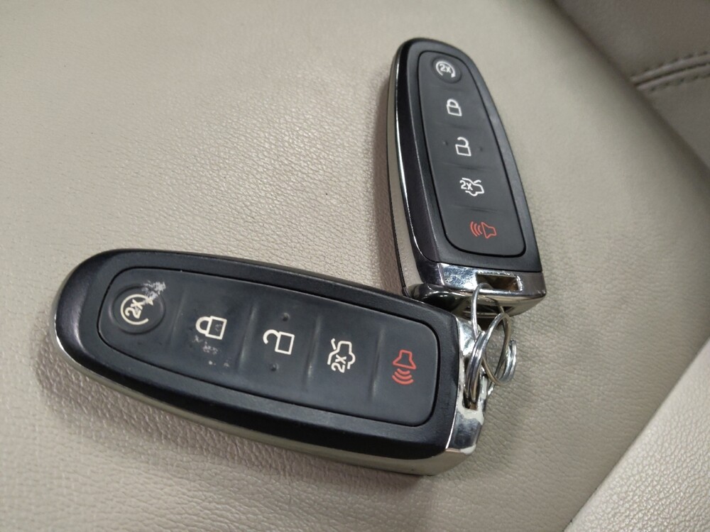 2019 Ford Escape in Phoenix, AZ 85015 - 18079481 32