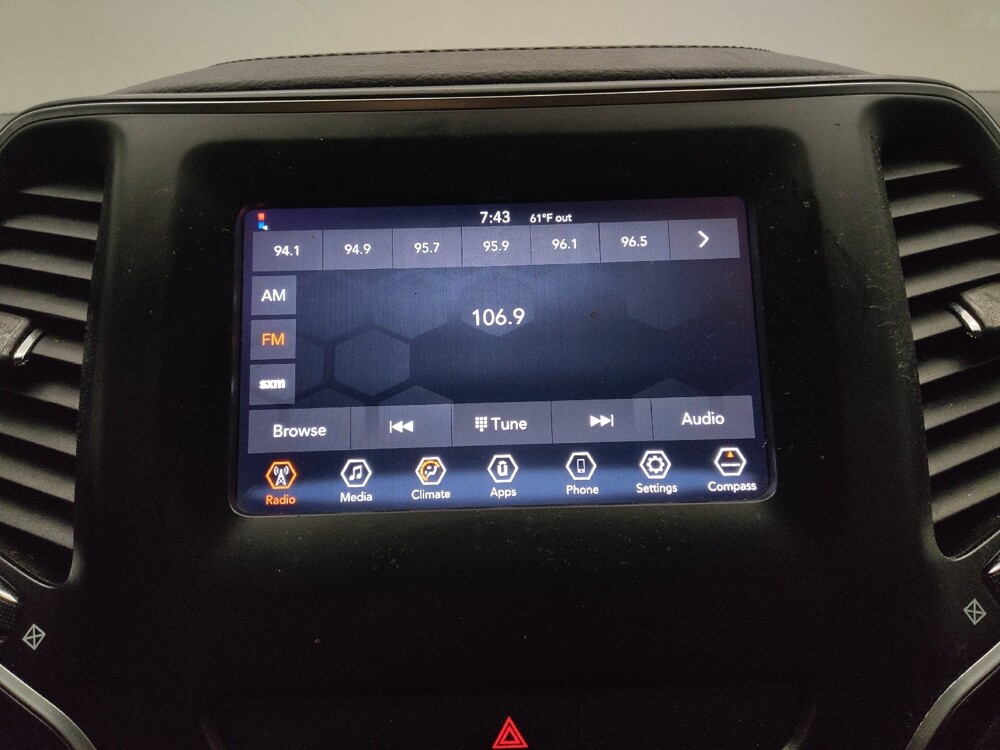 2019 Jeep Cherokee in Des Moines, IA 50310 - 18079509 25