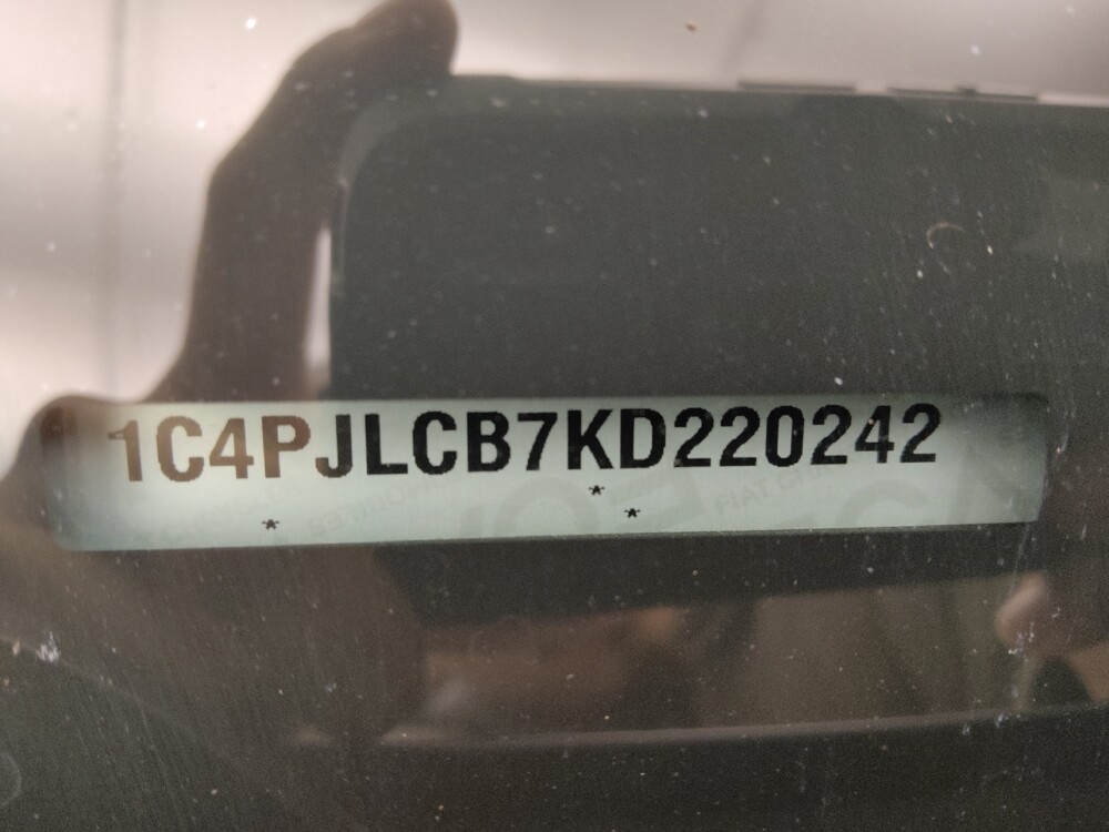 2019 Jeep Cherokee in Des Moines, IA 50310 - 18079509 33