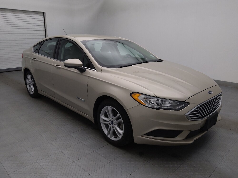 2018 Ford Fusion in Greenville, SC 29607 - 18079510 11