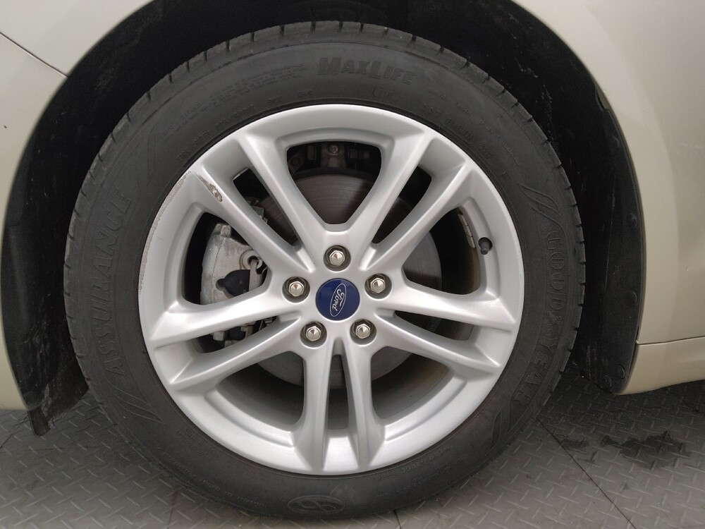 2018 Ford Fusion in Greenville, SC 29607 - 18079510 31