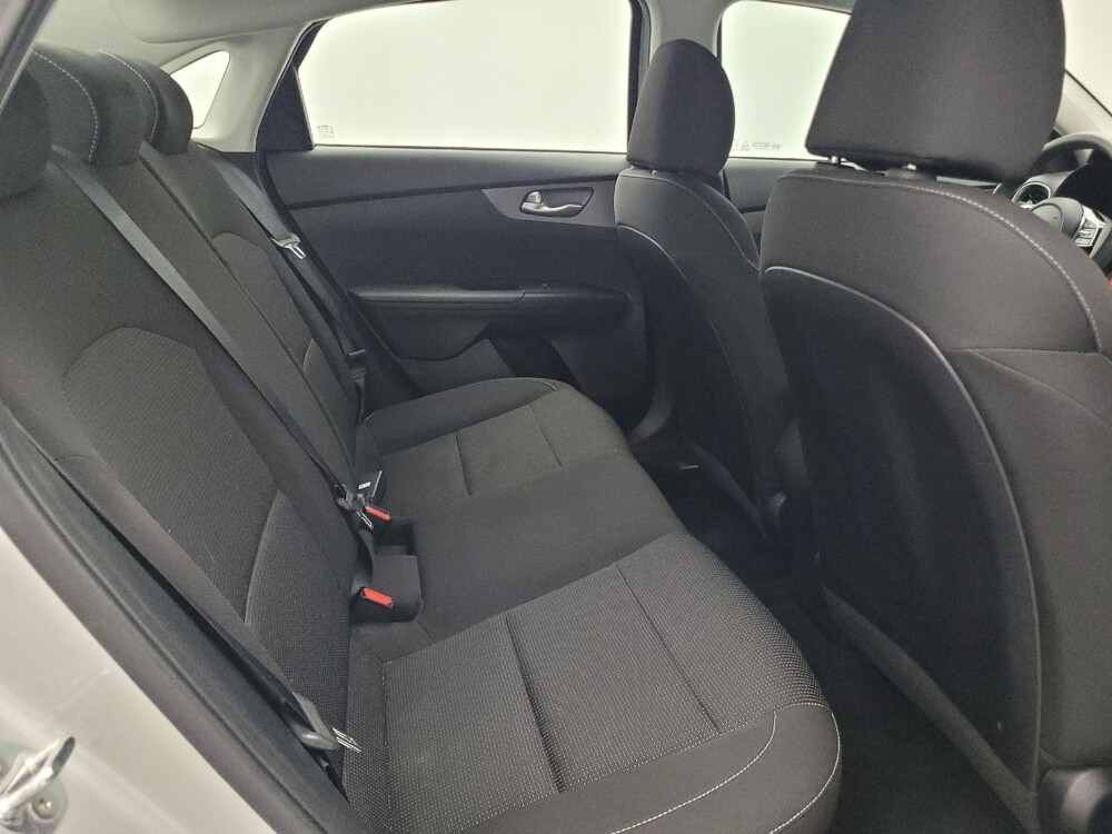 2019 Kia Forte in Marietta, GA 30062 - 18079515 19