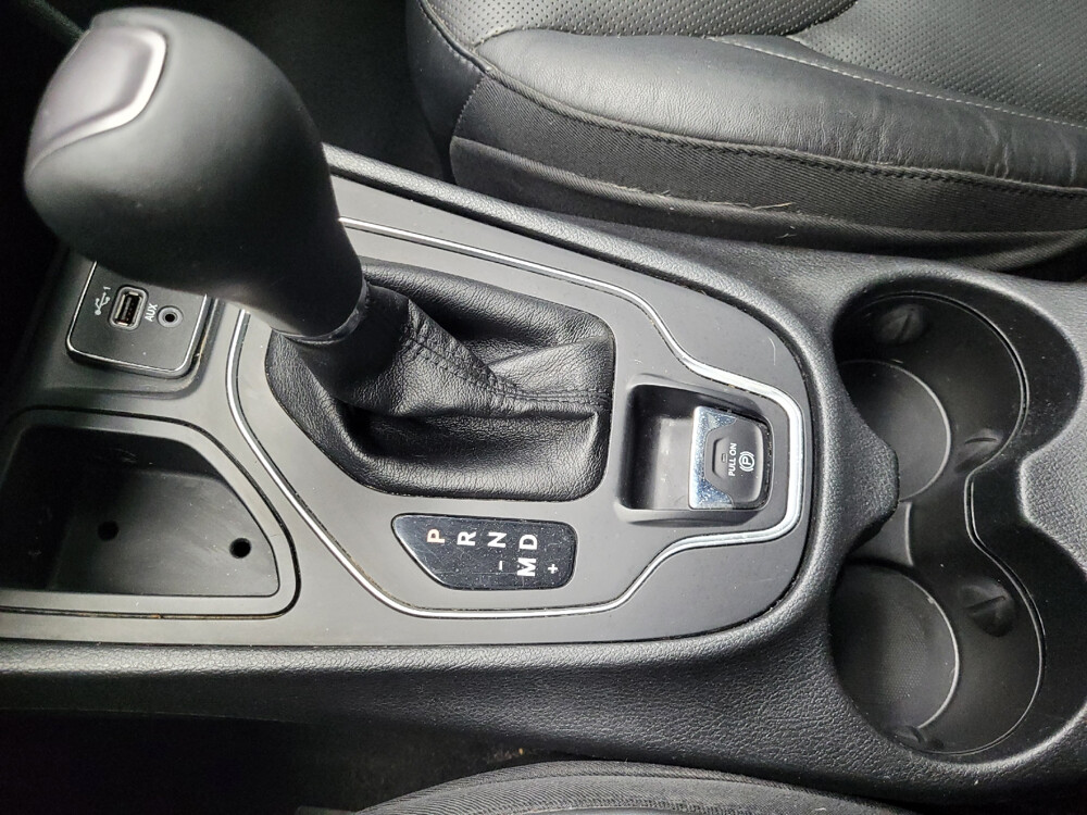 2020 Jeep Cherokee in Las Vegas, NV 89104 - 18079527 26