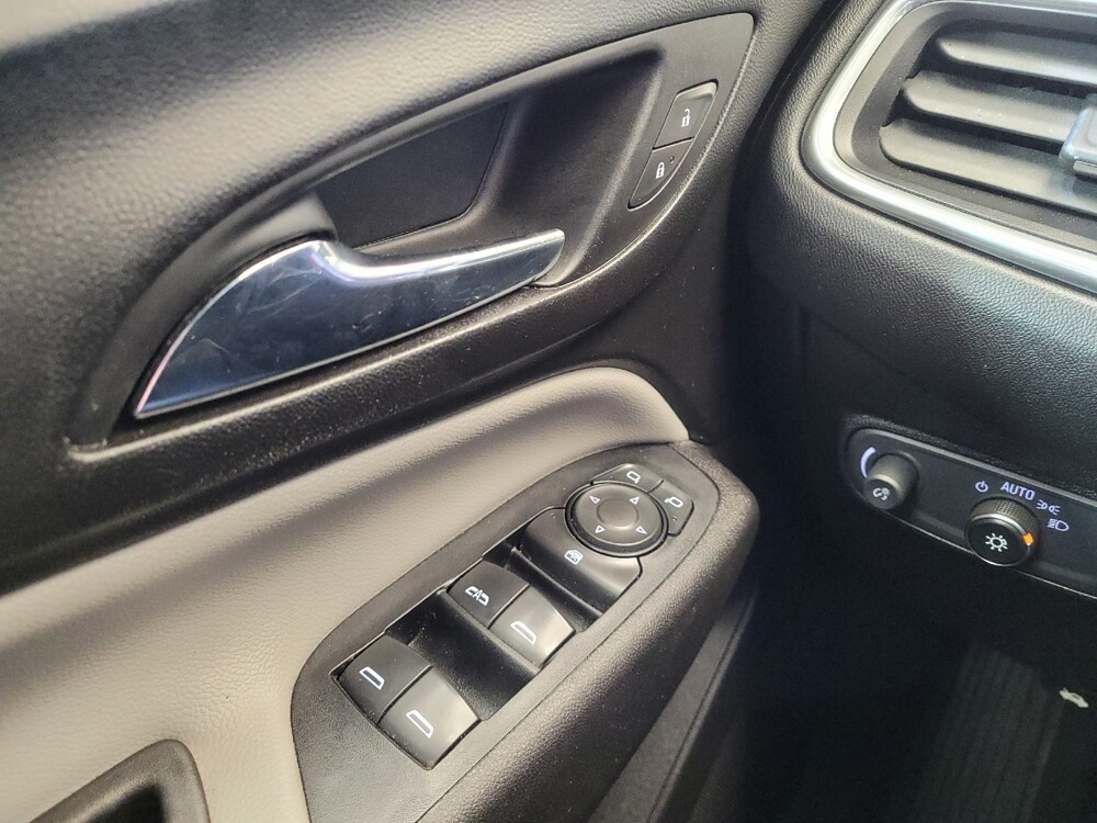 2019 Chevrolet Equinox in Cincinnati, OH 45255 - 18079540 27