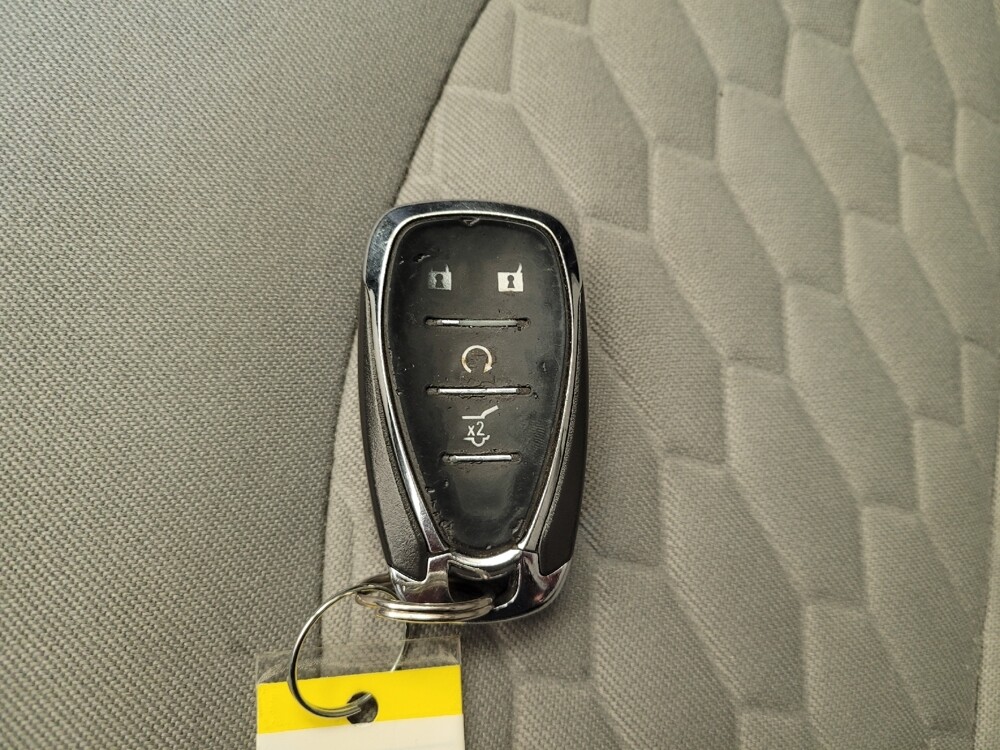 2019 Chevrolet Equinox in Cincinnati, OH 45255 - 18079540 32