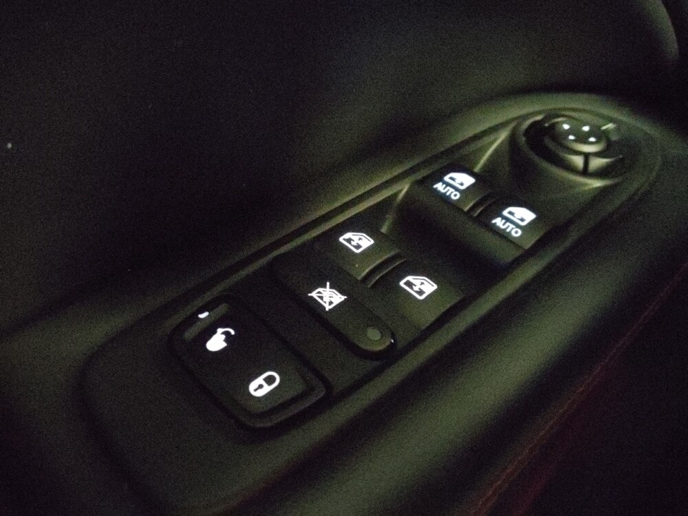 2020 Jeep Compass in Phoenix, AZ 85015 - 18079572 27