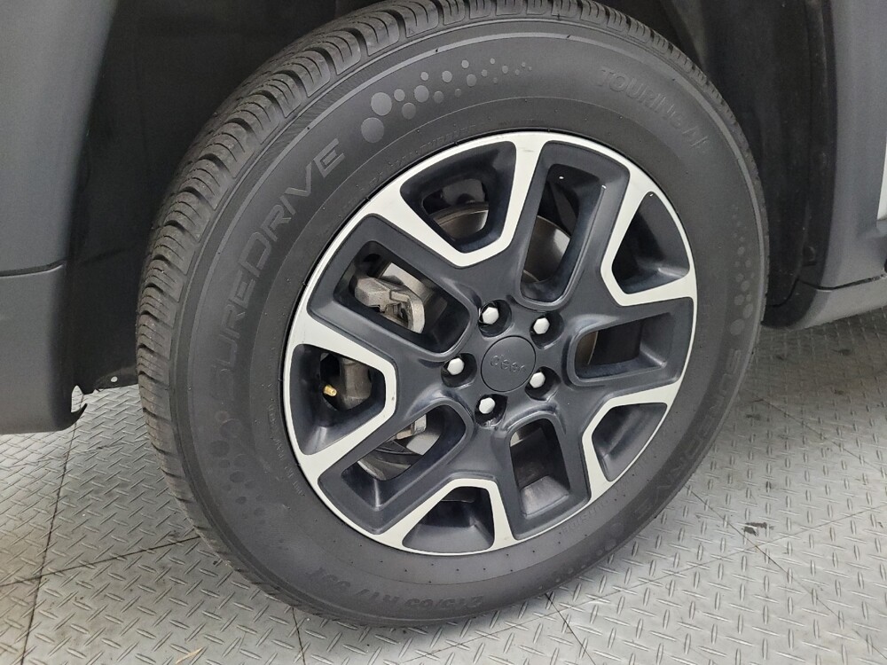 2020 Jeep Compass in Phoenix, AZ 85015 - 18079572 31