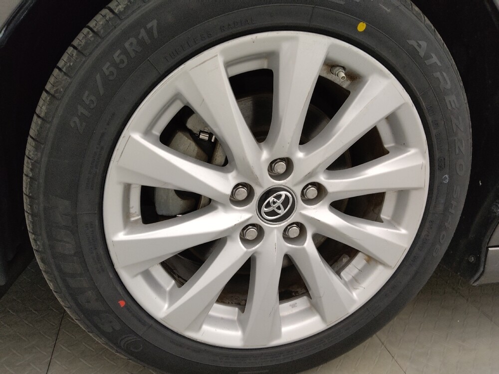 2018 Toyota Camry in Clearwater, FL 33764 - 18079581 31