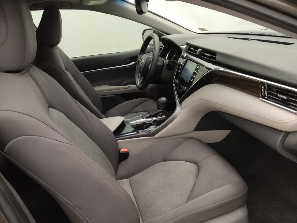 2018 Toyota Camry in Clearwater, FL 33764 - 18079581 21