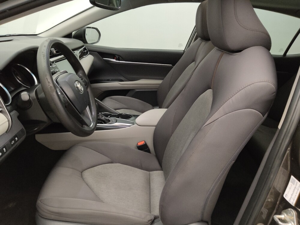 2018 Toyota Camry in Clearwater, FL 33764 - 18079581 17