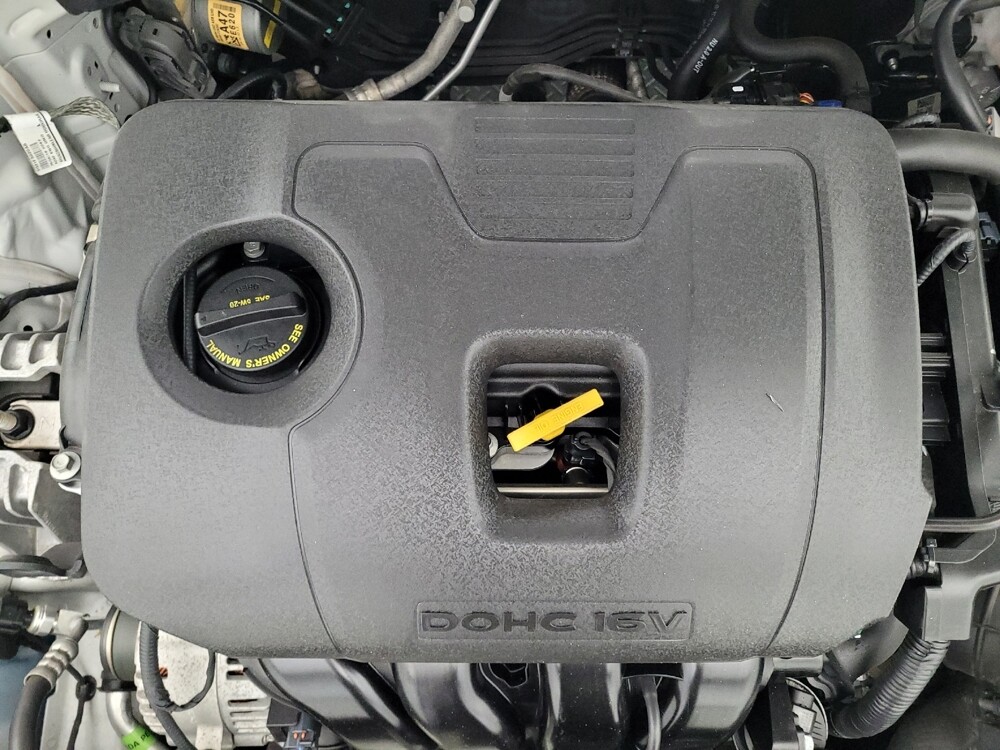 2020 Hyundai Elantra in Clearwater, FL 33764 - 18079585 30