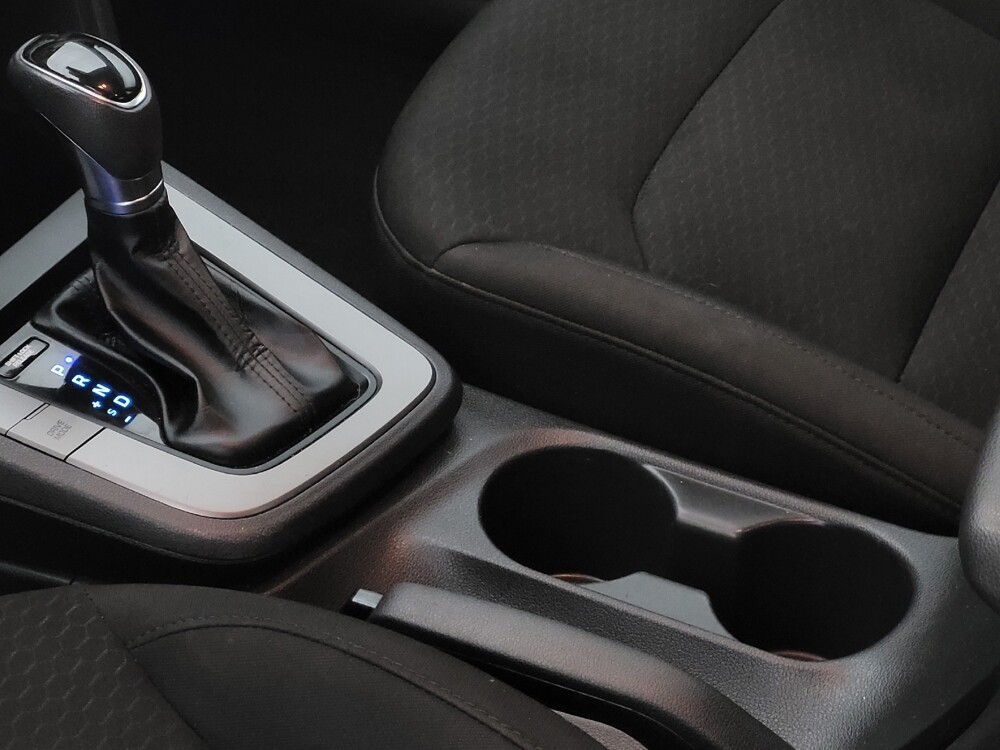 2020 Hyundai Elantra in Clearwater, FL 33764 - 18079585 26