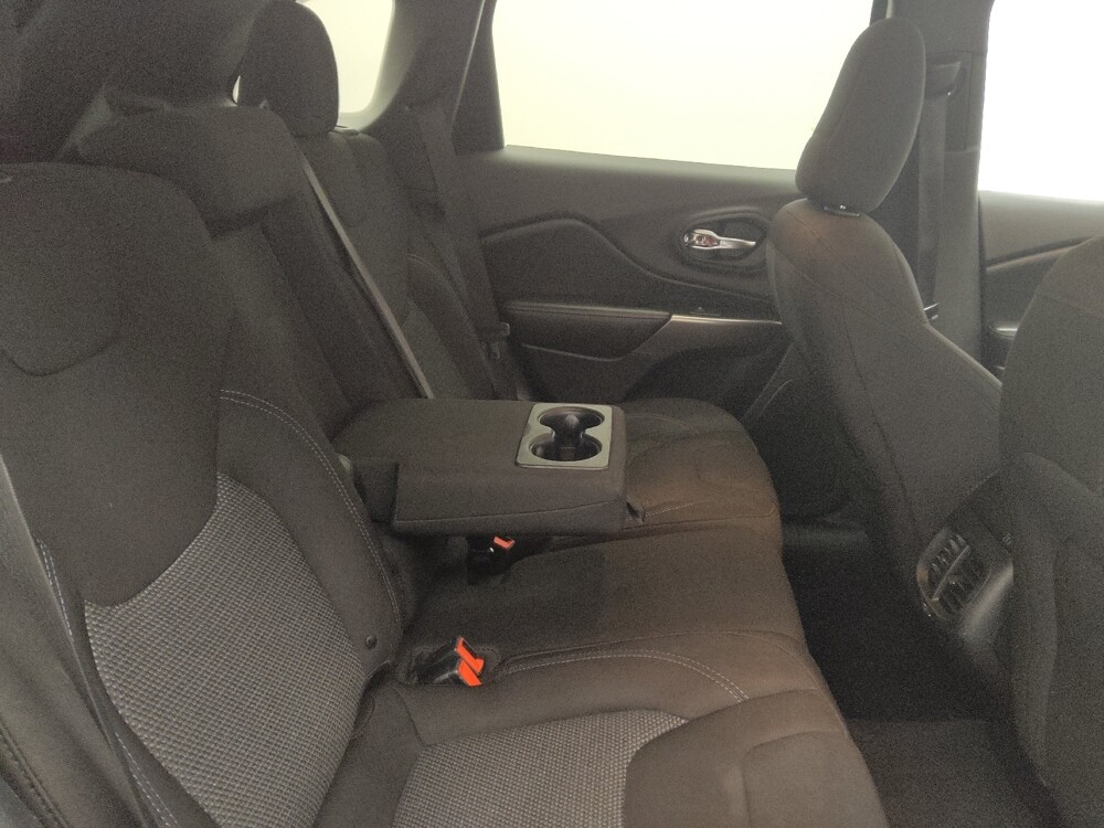 2019 Jeep Cherokee in Lakewood, CO 80215 - 18079599 19