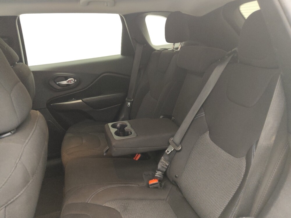 2019 Jeep Cherokee in Lakewood, CO 80215 - 18079599 18