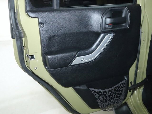 2013 Jeep Wrangler in Bedford, OH 44146 - 18079608 14