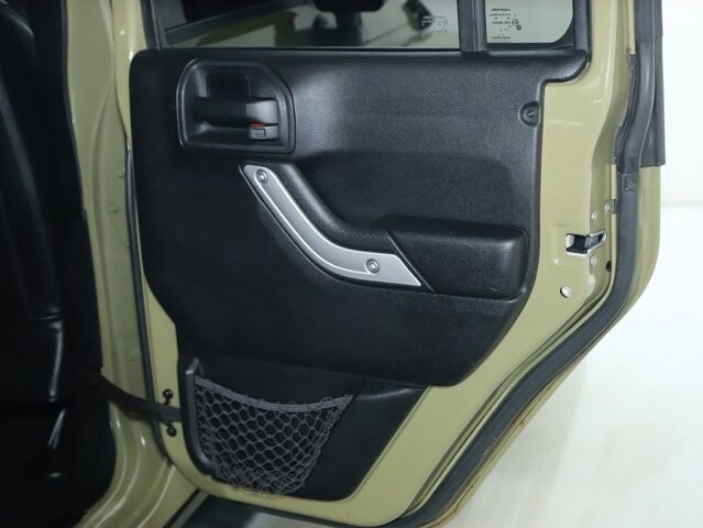 2013 Jeep Wrangler in Bedford, OH 44146 - 18079608 28