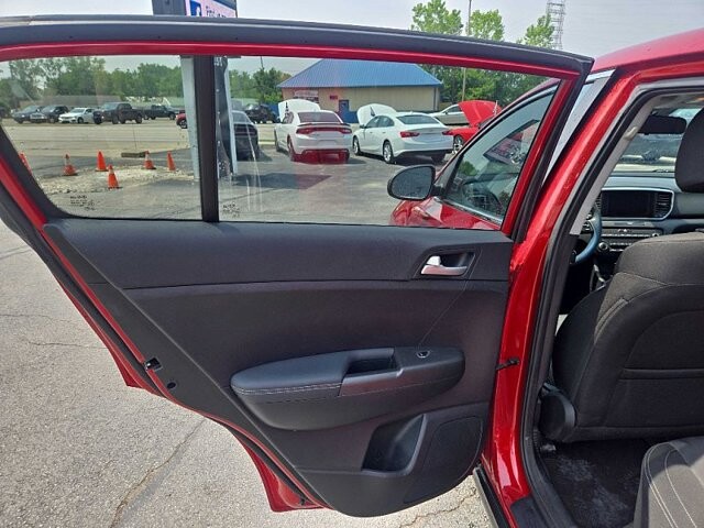 2020 Kia Sportage in Oregon, OH 43616 - 18079614 11