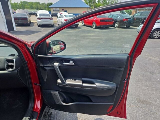 2020 Kia Sportage in Oregon, OH 43616 - 18079614 16