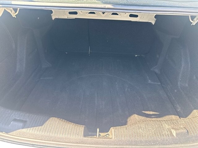 2018 Chevrolet Cruze in Oregon, OH 43616 - 18079615 13