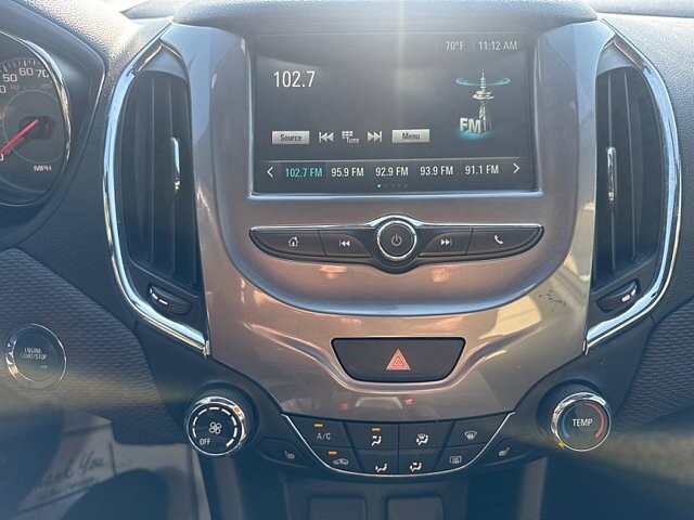 2018 Chevrolet Cruze in Oregon, OH 43616 - 18079615 22