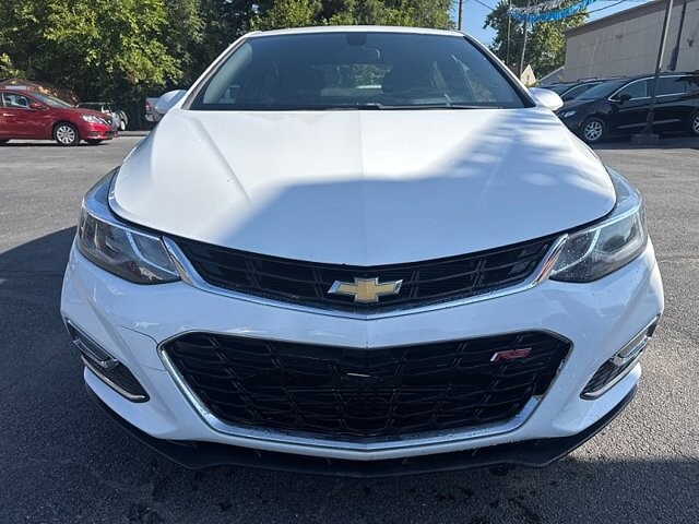 2018 Chevrolet Cruze in Oregon, OH 43616 - 18079615 8