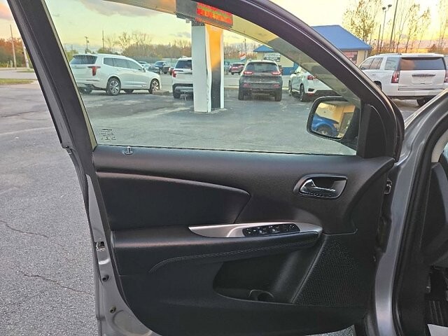 2020 Dodge Journey in Oregon, OH 43616 - 18079617 9