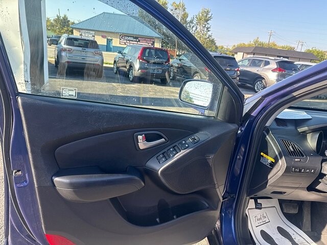 2013 Hyundai Tucson in Oregon, OH 43616 - 18079618 9