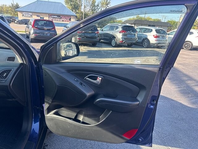 2013 Hyundai Tucson in Oregon, OH 43616 - 18079618 16