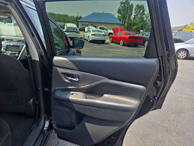 2019 Nissan Murano in Oregon, OH 43616 - 18079619 14