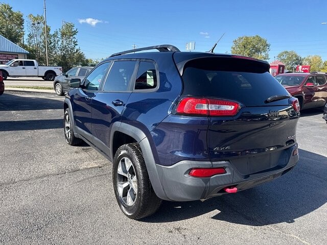 2015 Jeep Cherokee in Oregon, OH 43616 - 18079621 3